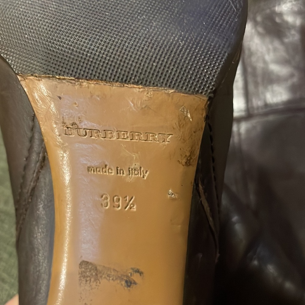 Burberry Dark Brown Knee-High Leather Boots (sz 39 1/2) - Picture 5 of 14